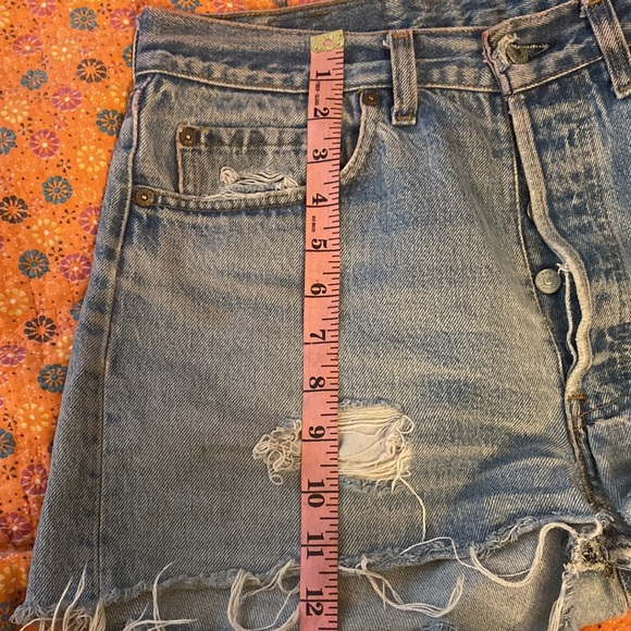 Vintage Levi's Blue Distressed Denim Shorts - Picture 13 of 16